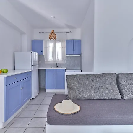 Ifestos With Private Veranda, Paros Apartment Piso Livadi