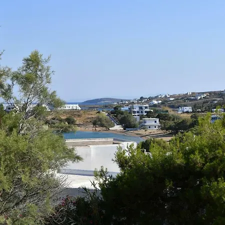 Ifestos With Private Veranda, Paros Apartment *